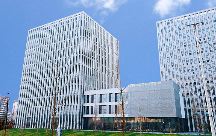 红安县华纬科技安防线材与电气线束在智能家居场景的应用选型对比